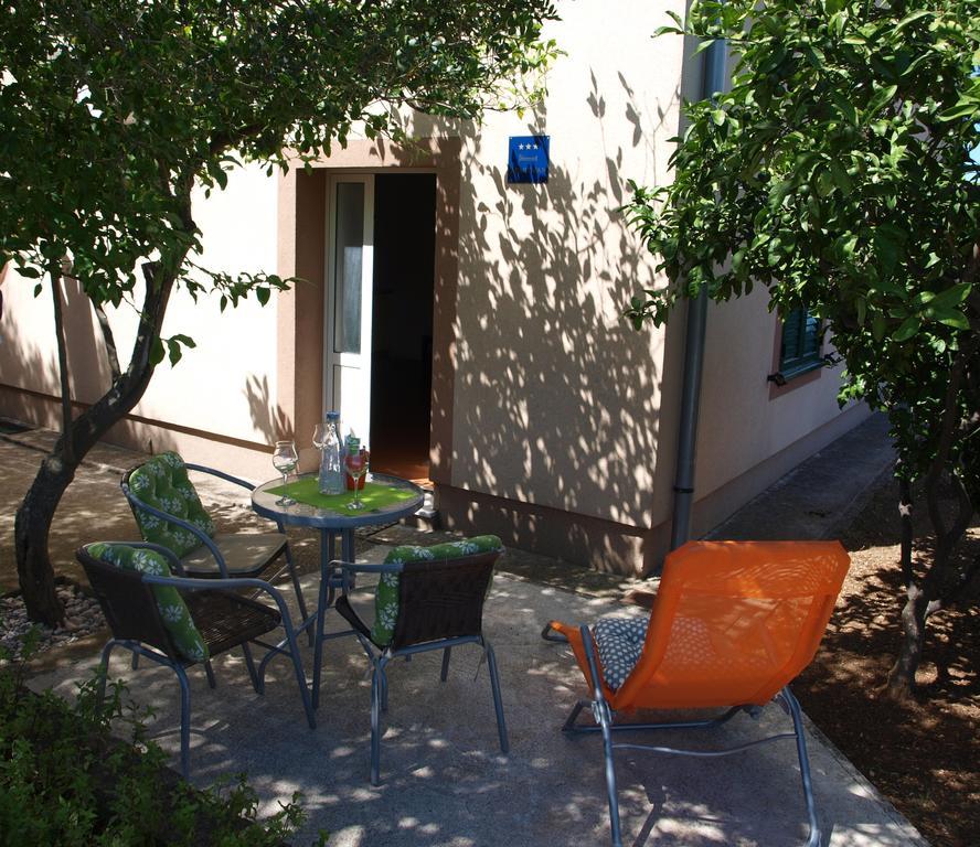 Apartment Luna Плоче Экстерьер фото