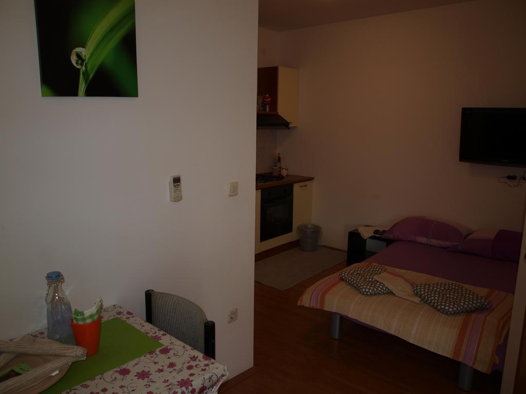 Apartment Luna Плоче Экстерьер фото